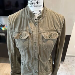 Express ARMY GREEN Utility Jacket with Button-Front CUT LIKE A SMALL.